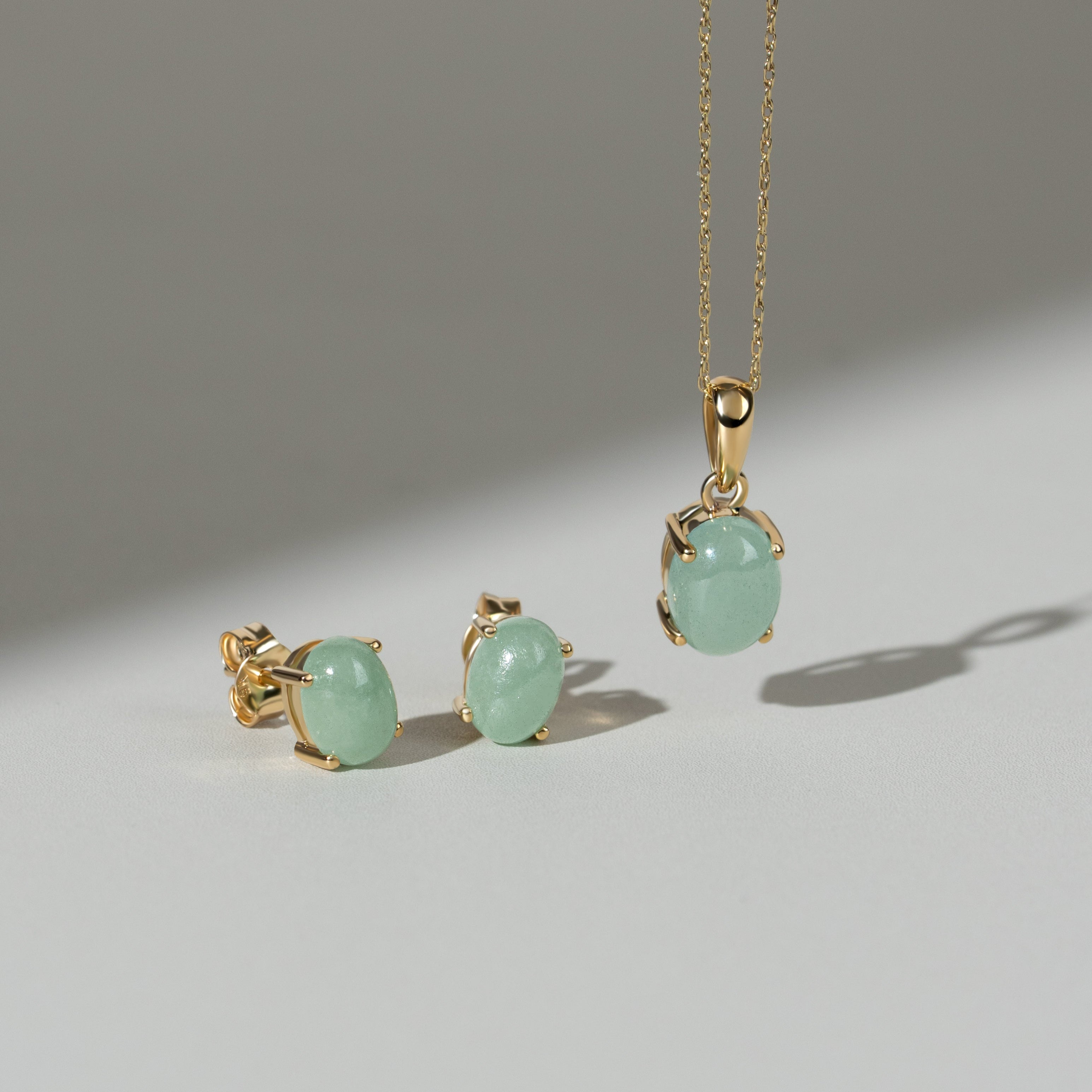 Classic Oval Jade Cabochon Pendant in 9ct Yellow Gold